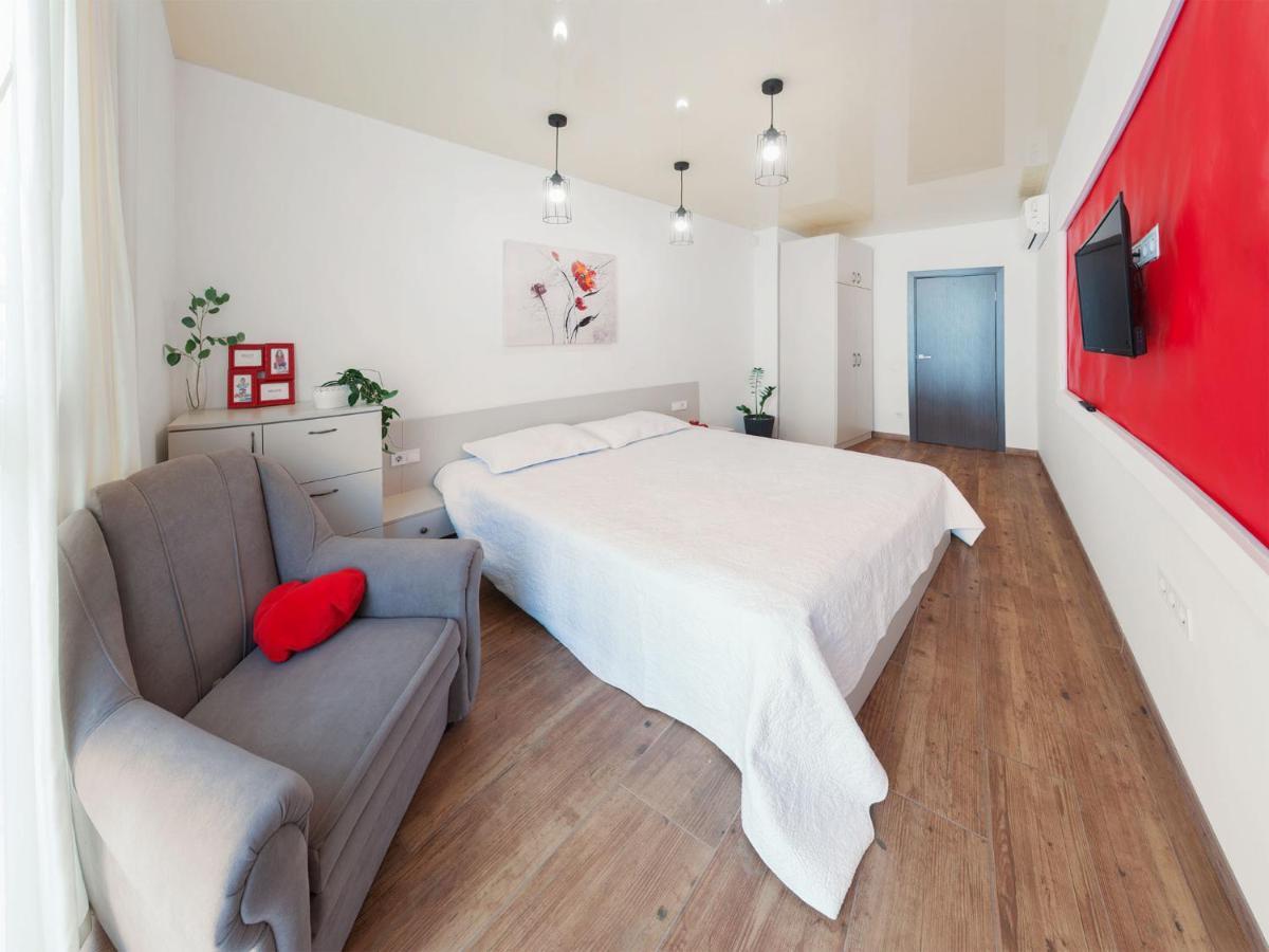 Monro Apartment Lviv Bagian luar foto
