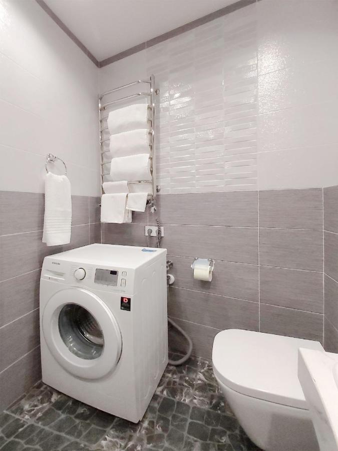 Monro Apartment Lviv Bagian luar foto
