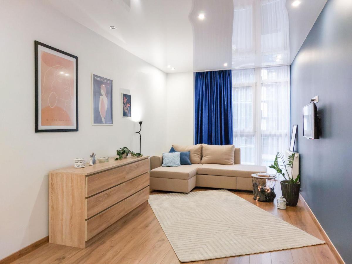 Monro Apartment Lviv Bagian luar foto