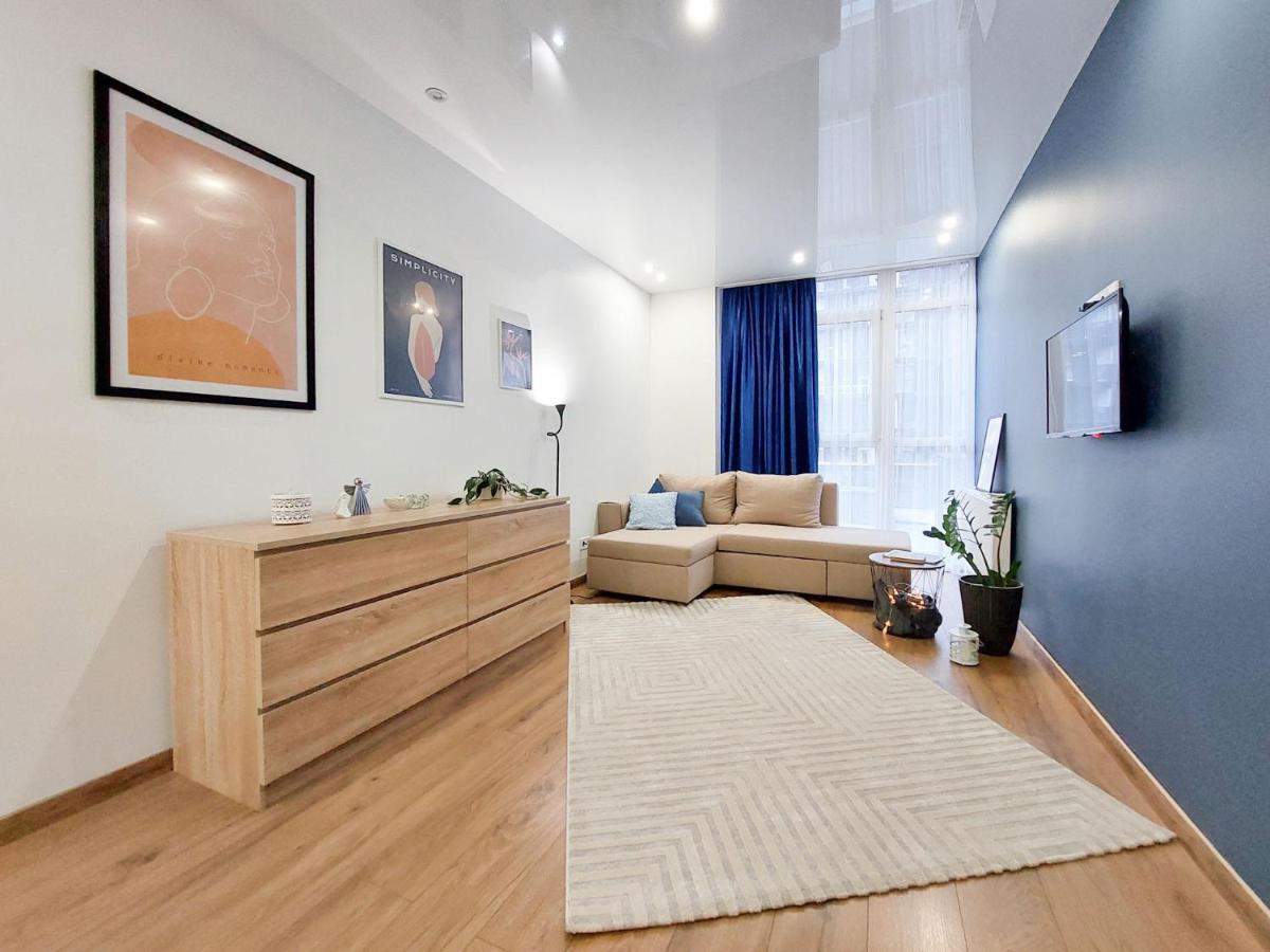 Monro Apartment Lviv Bagian luar foto